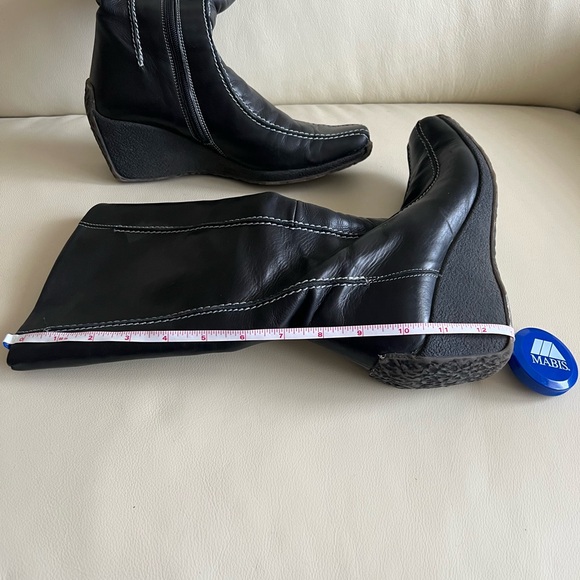 Black Leather Wedge Heel Boots Size 37 - Picture 7 of 8